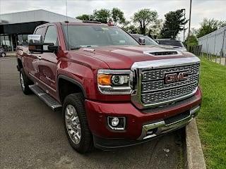 2019 GMC Sierra 2500HD Denali 1GT12SEY7KF145688 2019 GMC Sierra 2500HD Denali