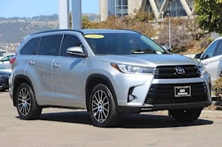 2018 Toyota Highlander SE 5TDJZRFH5JS854542 2018 Toyota Highlander SE