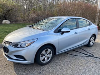 2018 Chevrolet Cruze 1G1BC5SM2J7203647 2018 Chevrolet Cruze