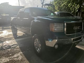 2011 GMC Sierra 3500HD SLE 1GT423C81BF148432 2011 GMC Sierra 3500HD SLE