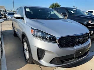2019 Kia Sorento L 5XYPG4A37KG585845 2019 Kia Sorento L