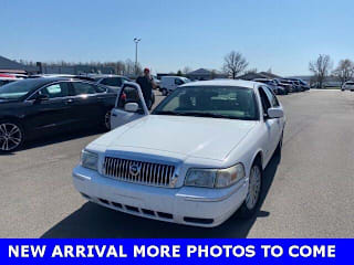 2011 Mercury Grand Marquis 2MEBM7FV4BX609295 2011 Mercury Grand Marquis