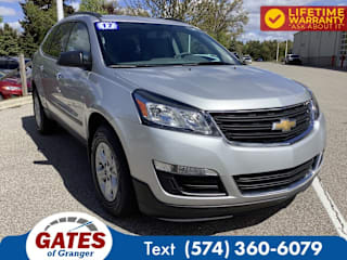 2017 Chevrolet Traverse LS 1GNKRFED9HJ102830 2017 Chevrolet Traverse LS