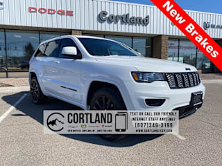 2018 Jeep Grand Cherokee Altitude 1C4RJFAG0JC318557 2018 Jeep Grand Cherokee Altitude