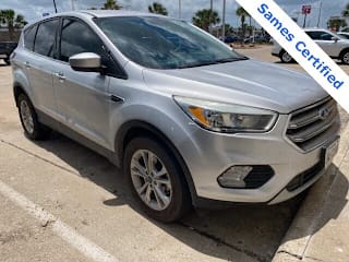 2017 Ford Escape SE 1FMCU0GD1HUC10133 2017 Ford Escape SE