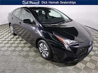 2018 Toyota Prius Four JTDKARFU7J3065531 2018 Toyota Prius Four
