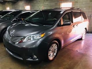 2013 Toyota Sienna XLE 8-Passenger 5TDYK3DC8DS282796 2013 Toyota Sienna XLE 8-Passenger