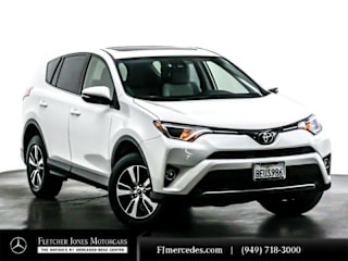 2018 Toyota RAV4 JTMWFREV0JJ185695 2018 Toyota RAV4