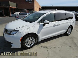 2020 Chrysler Voyager 2C4RC1DG3LR264299 2020 Chrysler Voyager