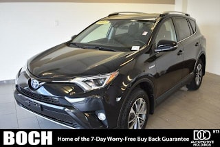 2017 Toyota RAV4 Hybrid XLE JTMRJREV9HD061364 2017 Toyota RAV4 Hybrid XLE