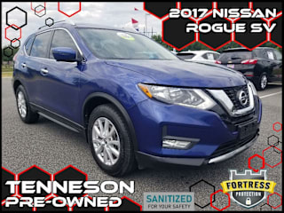 2017 Nissan Rogue SV KNMAT2MT2HP556129 2017 Nissan Rogue SV