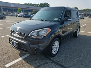 2012 Kia Soul + KNDJT2A65C7403090 2012 Kia Soul +