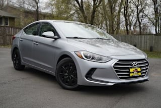 2017 Hyundai Elantra SE 5NPD74LF1HH197375 2017 Hyundai Elantra SE