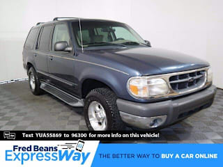 2000 Ford Explorer 1FMZU73E6YUA55869 2000 Ford Explorer
