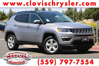 2018 Jeep Compass Latitude 3C4NJCBBXJT318828 2018 Jeep Compass Latitude