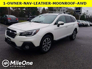 2018 Subaru Outback 2.5i Touring 4S4BSATC6J3330638 2018 Subaru Outback 2.5i Touring