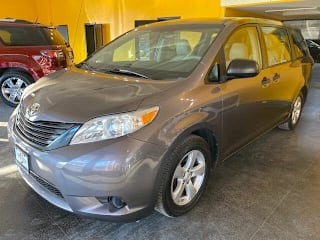 2011 Toyota Sienna 5TDZK3DC9BS015250 2011 Toyota Sienna