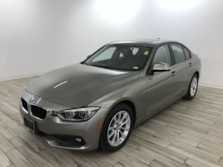 2018 BMW 3 Series 320i xDrive WBA8E5G50JNU47061 2018 BMW 3 Series 320i xDrive