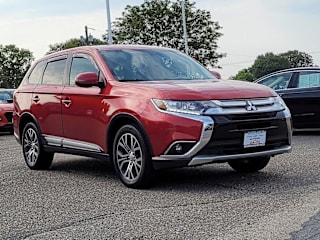 2018 Mitsubishi Outlander SEL JA4AD3A30JZ008724 2018 Mitsubishi Outlander SEL