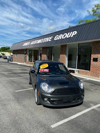 2011 MINI Cooper John Cooper Works WMWSV9C51BTZ96963 2011 MINI Cooper John Cooper Works