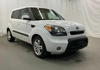 2011 Kia Soul + KNDJT2A23B7710723 2011 Kia Soul +