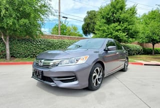 2017 Honda Accord LX 1HGCR2F32HA286120 2017 Honda Accord LX
