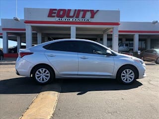 2019 Hyundai Accent 3KPC24A36KE069728 2019 Hyundai Accent