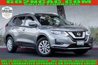 2017 Nissan Rogue SV JN8AT2MT9HW145899 2017 Nissan Rogue SV
