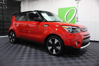 2017 Kia Soul + KNDJP3A54H7411688 2017 Kia Soul +