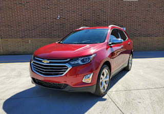 2018 Chevrolet Equinox Premier 2GNAXMEV6J6300928 2018 Chevrolet Equinox Premier