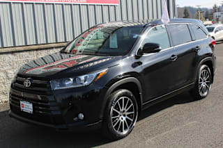 2018 Toyota Highlander 5TDJZRFH8JS492187 2018 Toyota Highlander