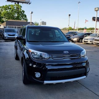 2018 Kia Soul + KNDJP3A52J7900404 2018 Kia Soul +
