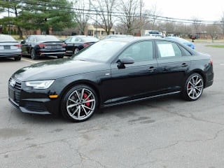 2018 Audi A4 2.0T quattro Premium Plus WAUENAF48JA054890 2018 Audi A4 2.0T quattro Premium Plus