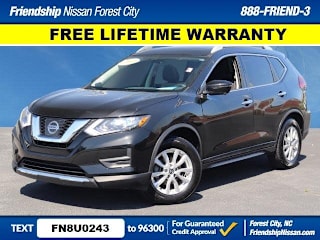 2017 Nissan Rogue 5N1AT2MT3HC826990 2017 Nissan Rogue