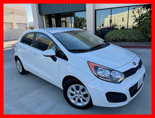 2013 Kia Rio 5-Door KNADM5A32D6109149 2013 Kia Rio 5-Door