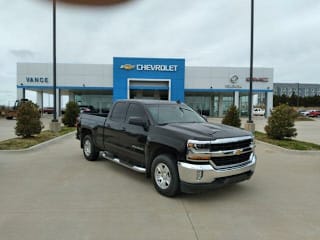 2018 Chevrolet Silverado 1500 LT 1GCVKREC2JZ100024 2018 Chevrolet Silverado 1500 LT