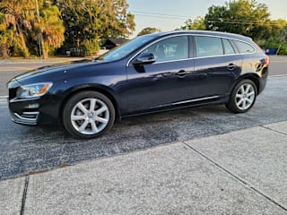 2017 Volvo V60 T5 Premier YV140MSK2H1359597 2017 Volvo V60 T5 Premier