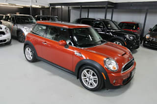 2011 MINI Cooper WMWSV3C55BTY20222 2011 MINI Cooper