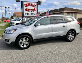 2017 Chevrolet Traverse LT 1GNKRHKD6HJ208927 2017 Chevrolet Traverse LT