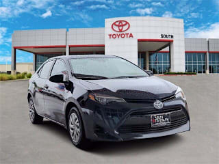 2018 Toyota Corolla LE 5YFBURHE7JP817832 2018 Toyota Corolla LE