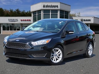 2017 Ford Focus SE 1FADP3F29HL274787 2017 Ford Focus SE