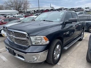 2017 Ram Pickup 1500 3C6RR6LT5HG530114 2017 Ram Pickup 1500