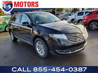 2018 Lincoln MKT Town Car 2LMHJ5NK1JBL02680 2018 Lincoln MKT Town Car