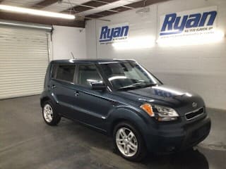 2011 Kia Soul + KNDJT2A25B7256443 2011 Kia Soul +