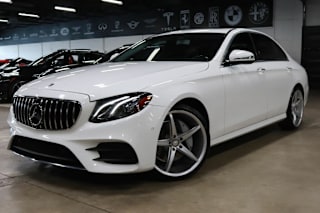 2017 Mercedes-Benz E-Class E 300 4MATIC WDDZF4KB9HA146999 2017 Mercedes-Benz E-Class E 300 4MATIC