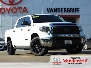 2018 Toyota Tundra SR5 5TFDY5F19JX701233 2018 Toyota Tundra SR5