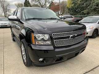 2010 Chevrolet Tahoe LTZ 1GNUKCE08AR145779 2010 Chevrolet Tahoe LTZ