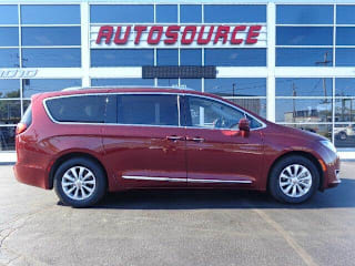 2019 Chrysler Pacifica Touring L 2C4RC1BG0KR680649 2019 Chrysler Pacifica Touring L