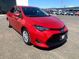 2017 Toyota Corolla LE 5YFBURHE5HP684689 2017 Toyota Corolla LE