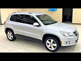 2010 Volkswagen Tiguan SE WVGAV7AX0AW001332 2010 Volkswagen Tiguan SE